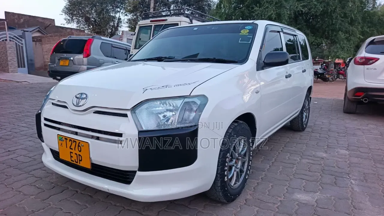 Toyota Succeed SV Premium 2016 Pearl