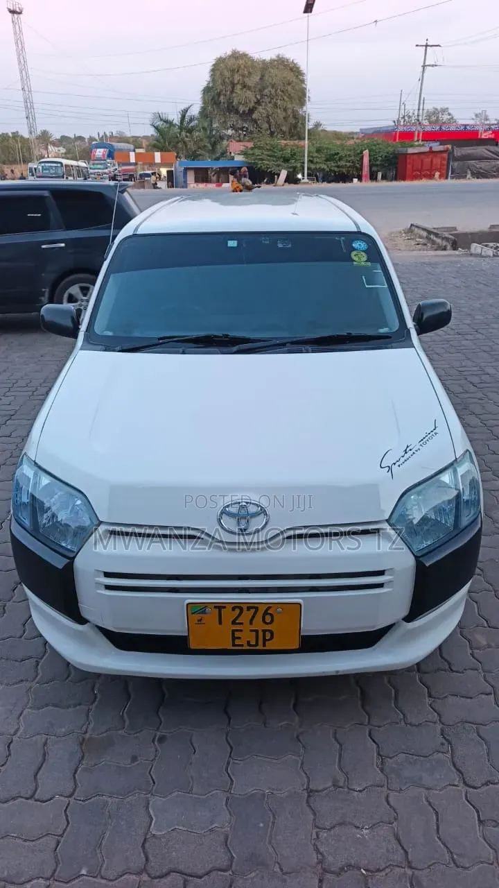 Toyota Succeed SV Premium 2016 Pearl