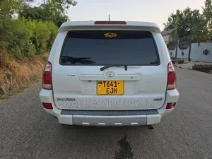 Toyota Hilux Surf 2004 White