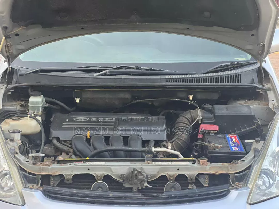 Toyota Wish 2007 Silver