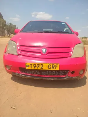 Toyota IST 2003 Red