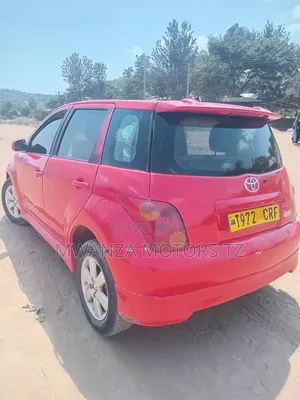 Toyota IST 2003 Red