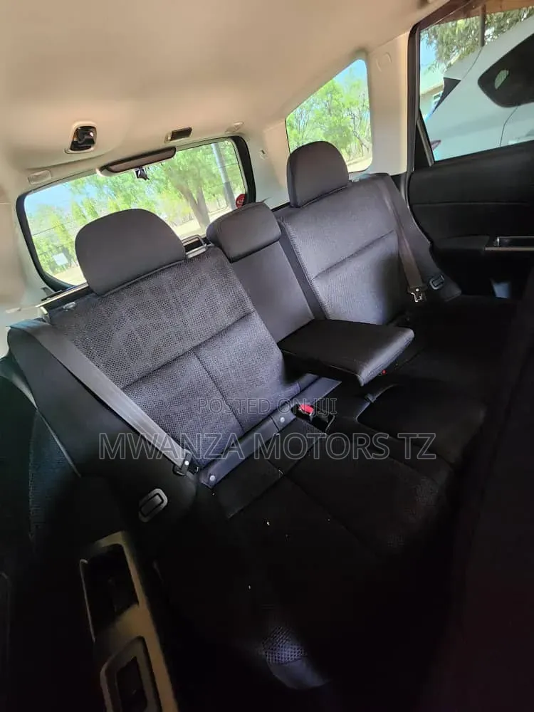 Land Rover Defender 2005 White