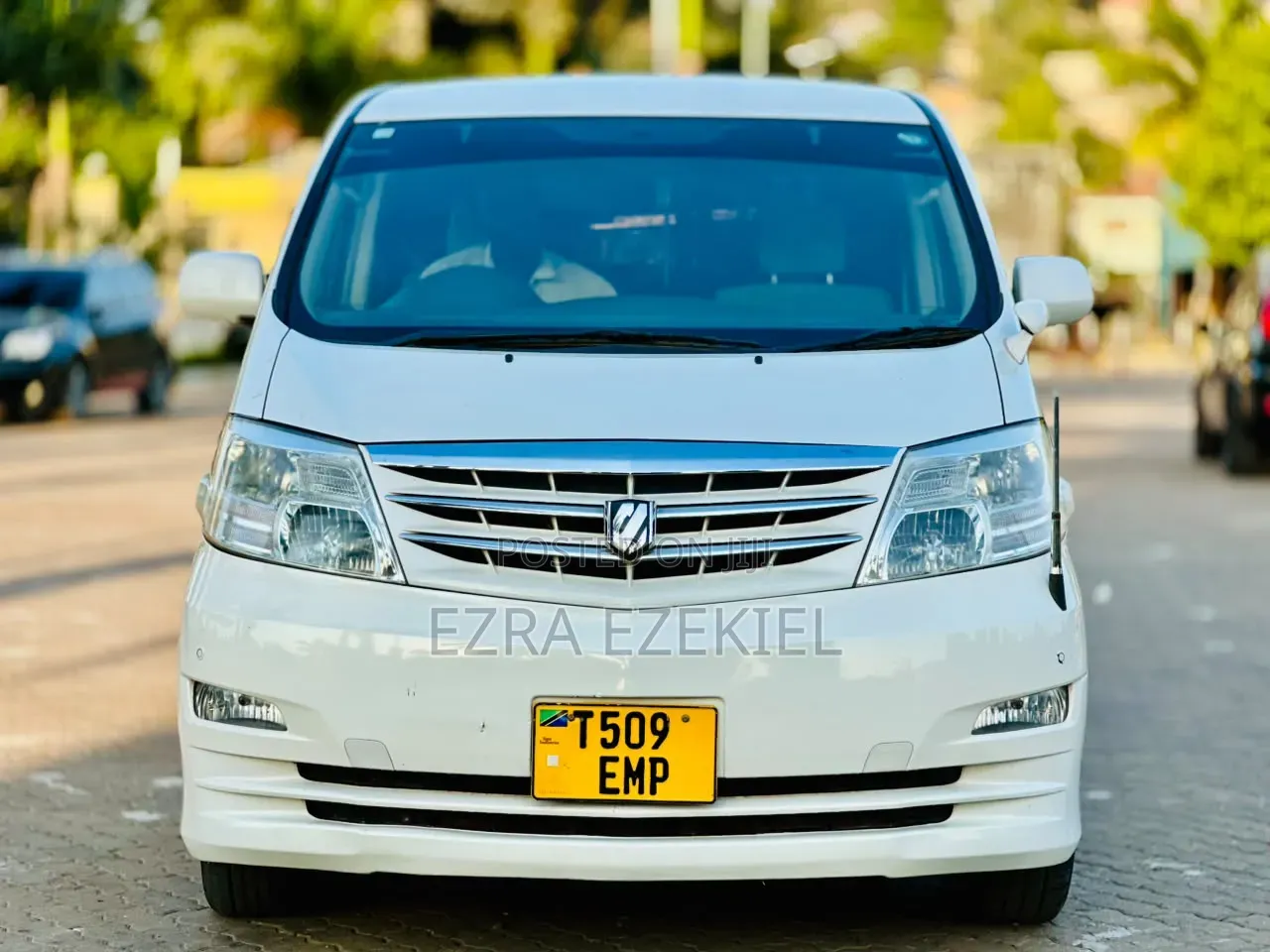 Toyota Alphard 2005 White