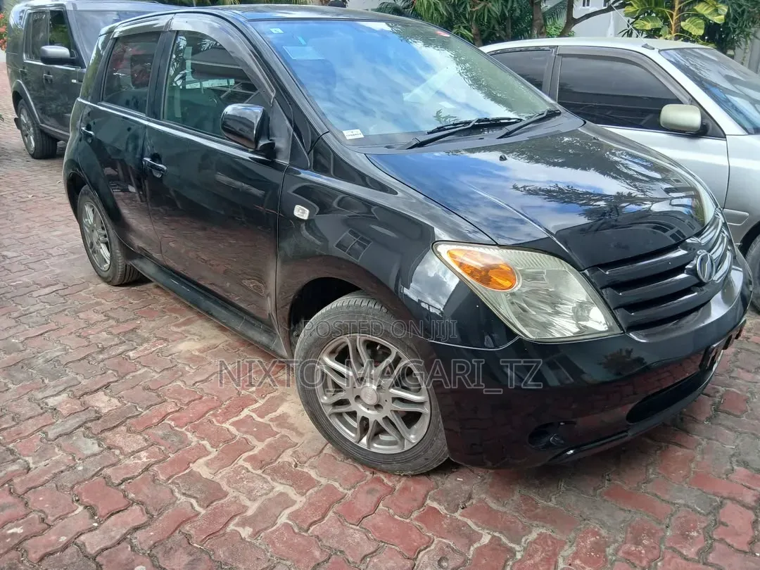 Toyota IST 2006 Black