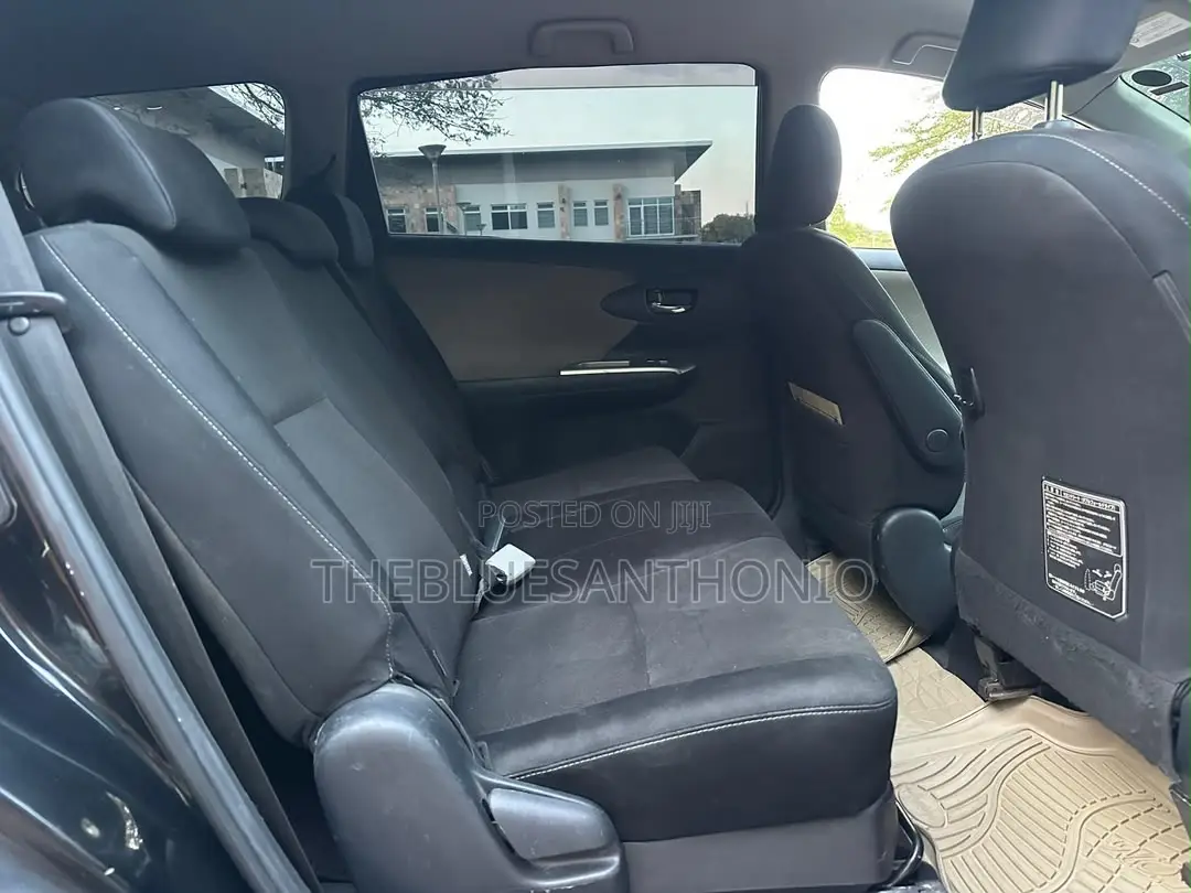 Toyota Wish 2011 Black