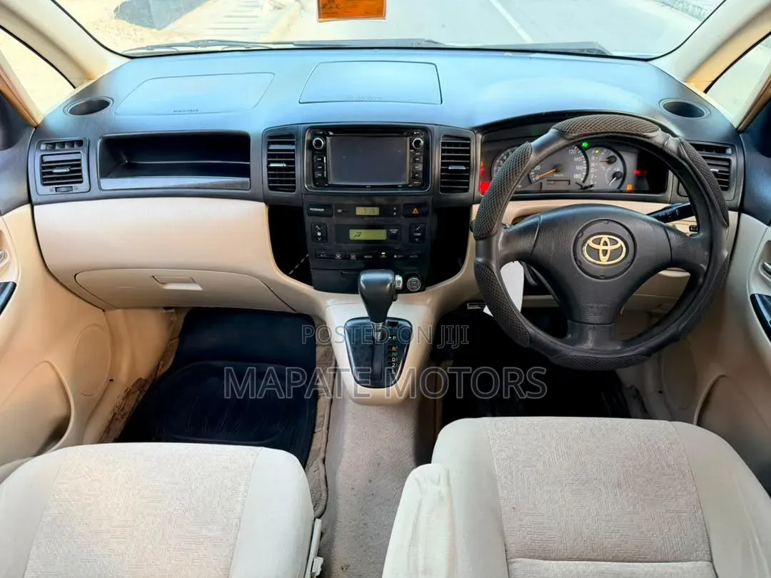 Toyota Corolla Spacio 2004 Silver