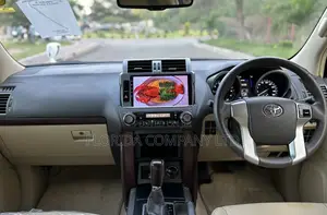 Toyota Land Cruiser Prado 2016 White
