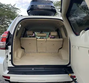 Toyota Land Cruiser Prado 2016 White
