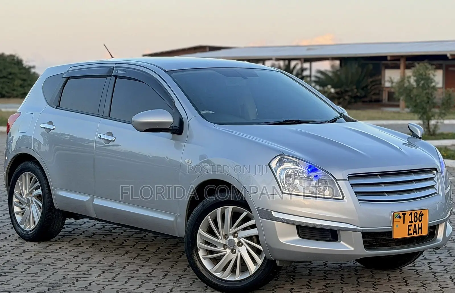 Nissan Dualis 2011 Silver