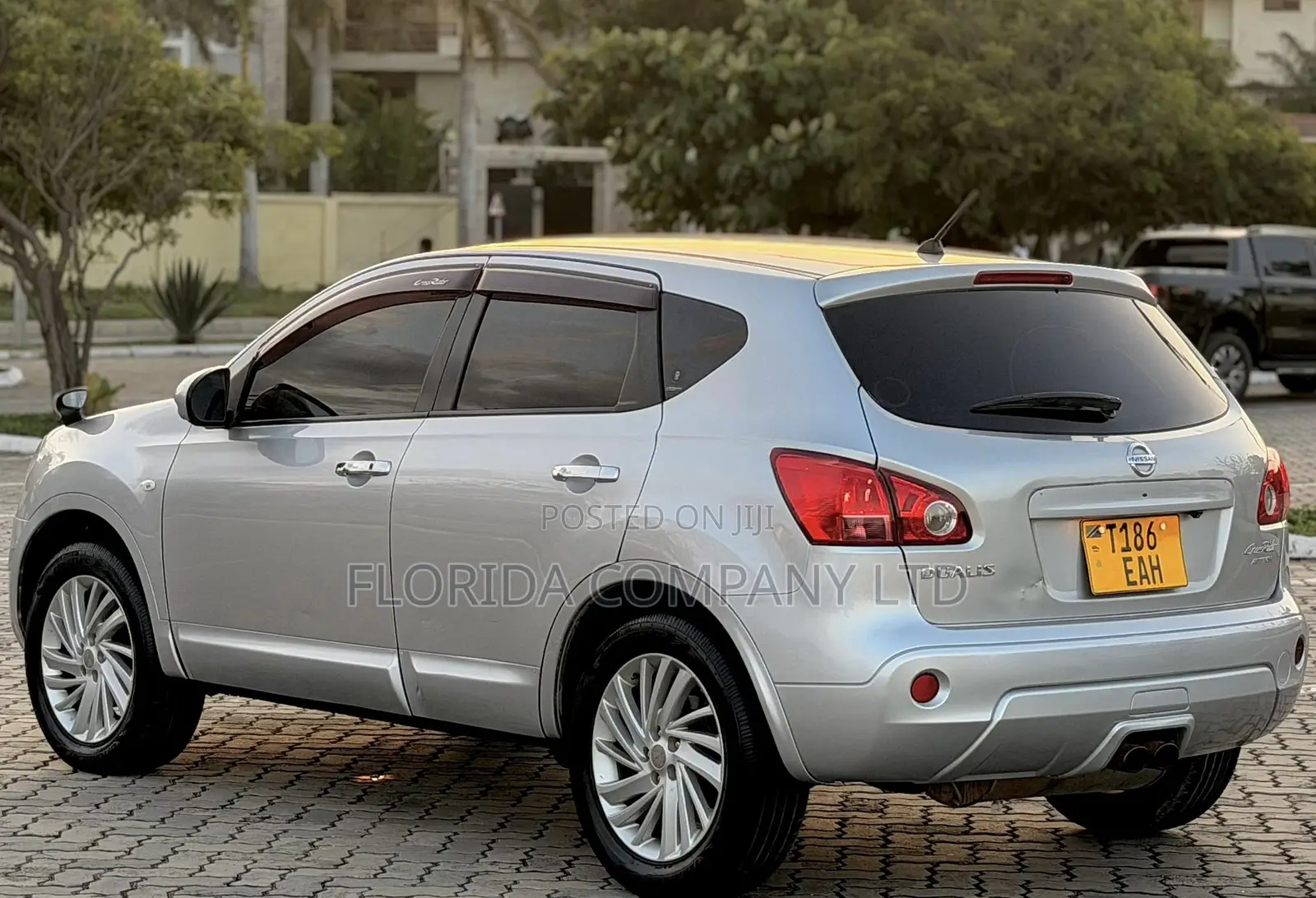 Nissan Dualis 2011 Silver