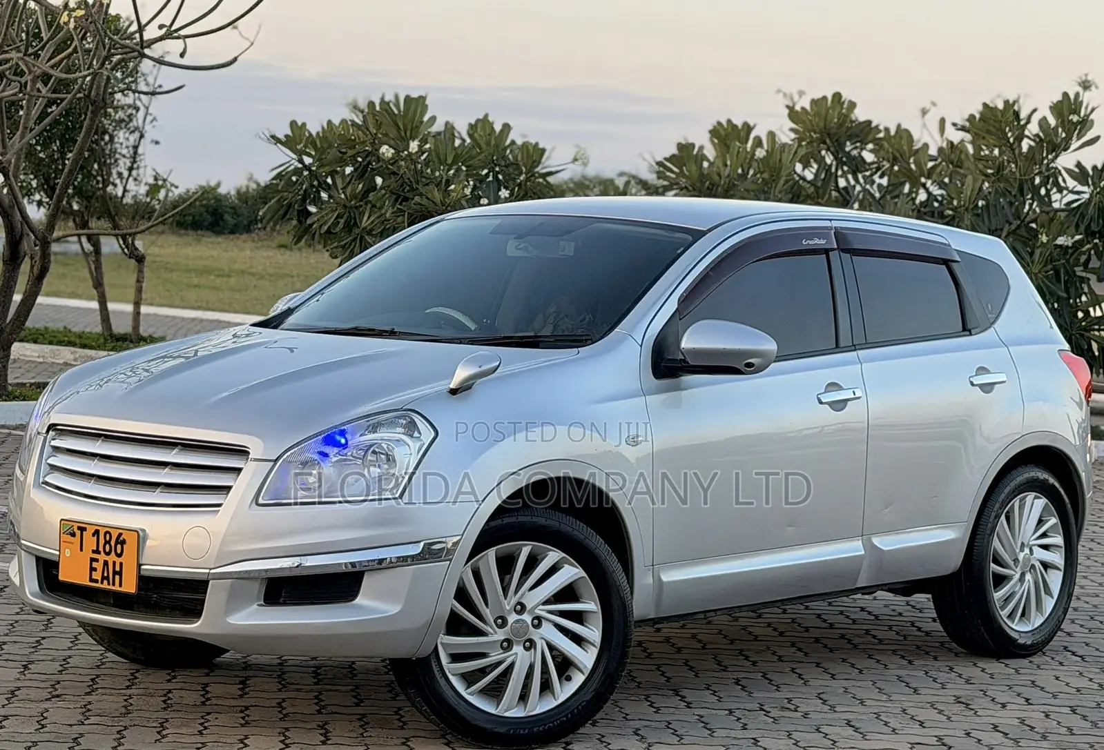 Nissan Dualis 2011 Silver