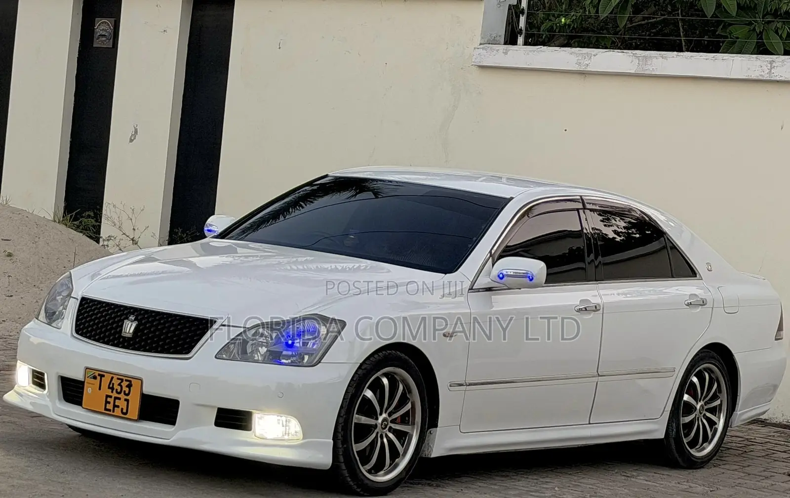Toyota Crown 2007 White