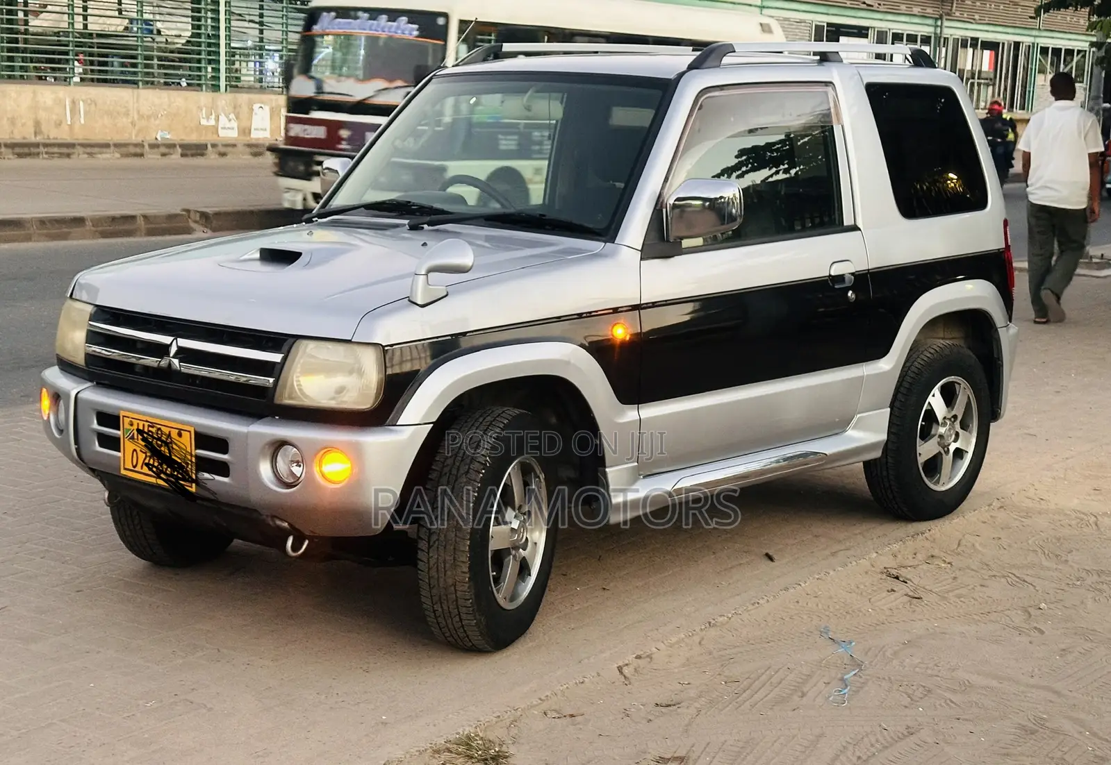 Mitsubishi Pajero Mini 2006 Silver