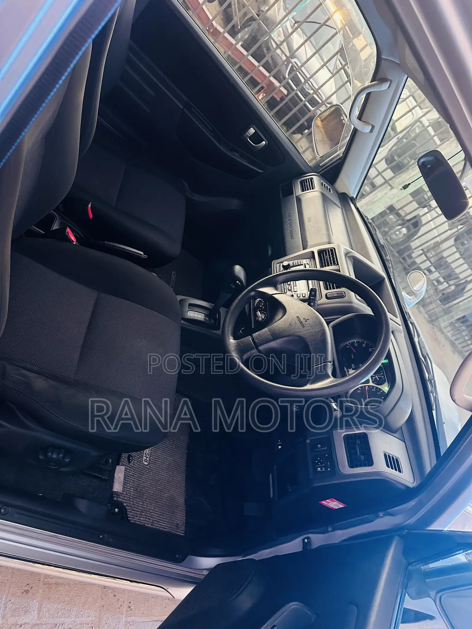Mitsubishi Pajero Mini 2006 Silver