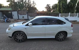 Toyota Harrier 2004 White