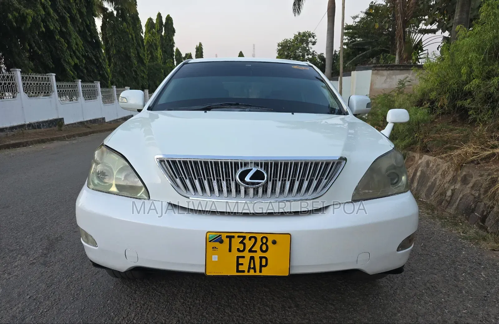Toyota Harrier 2004 White