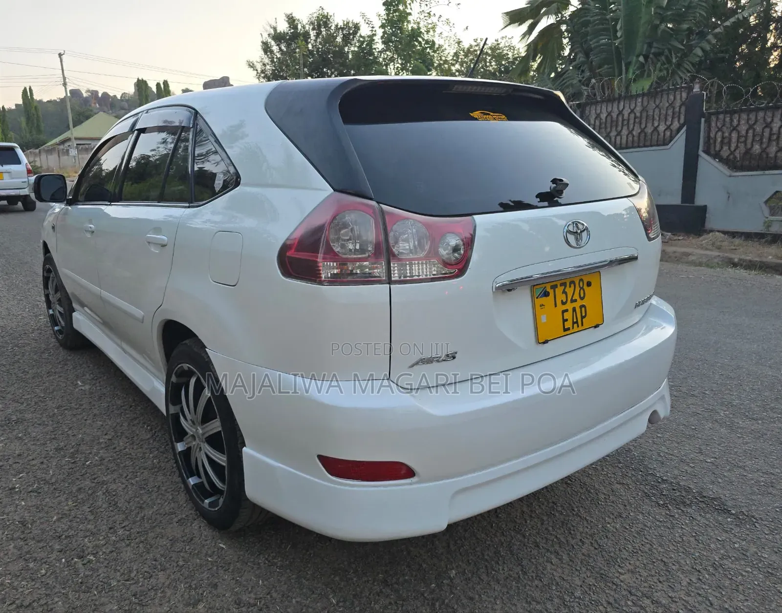 Toyota Harrier 2004 White