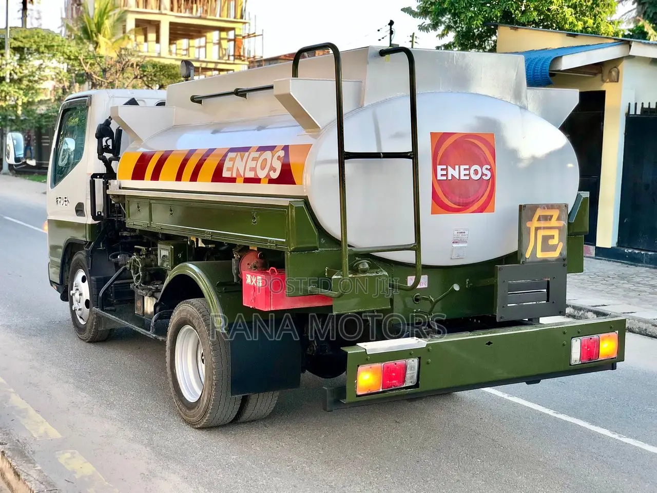 Mitsubishi Canter Fuel Bowser