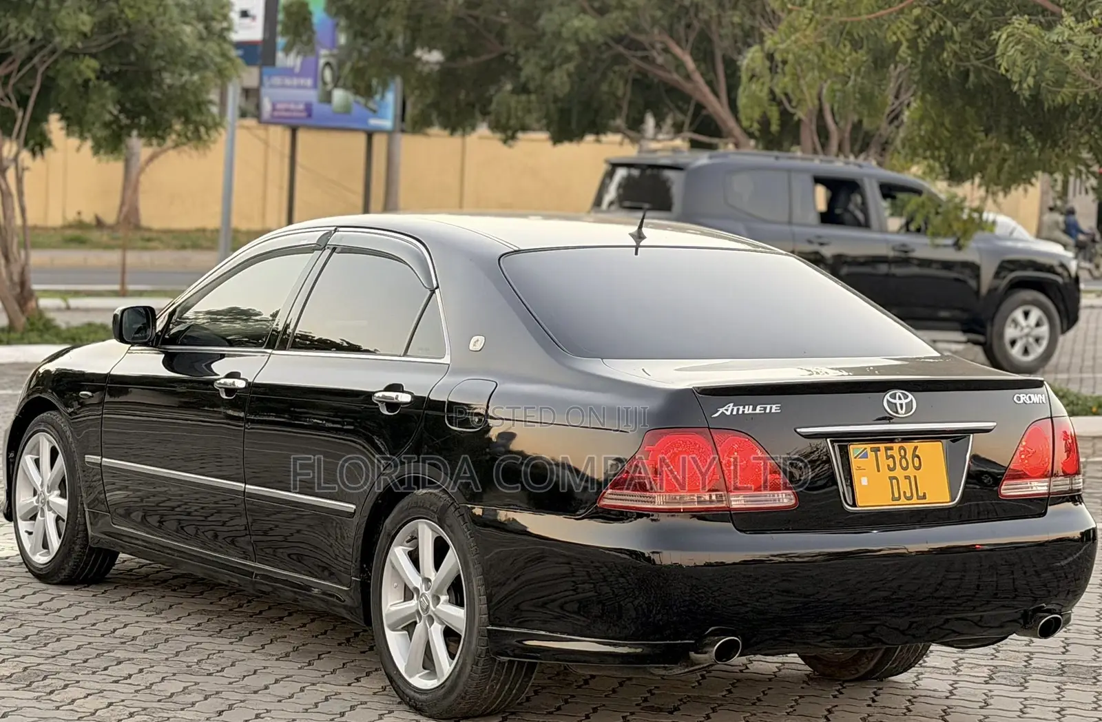 Toyota Crown Royale 2005 Black