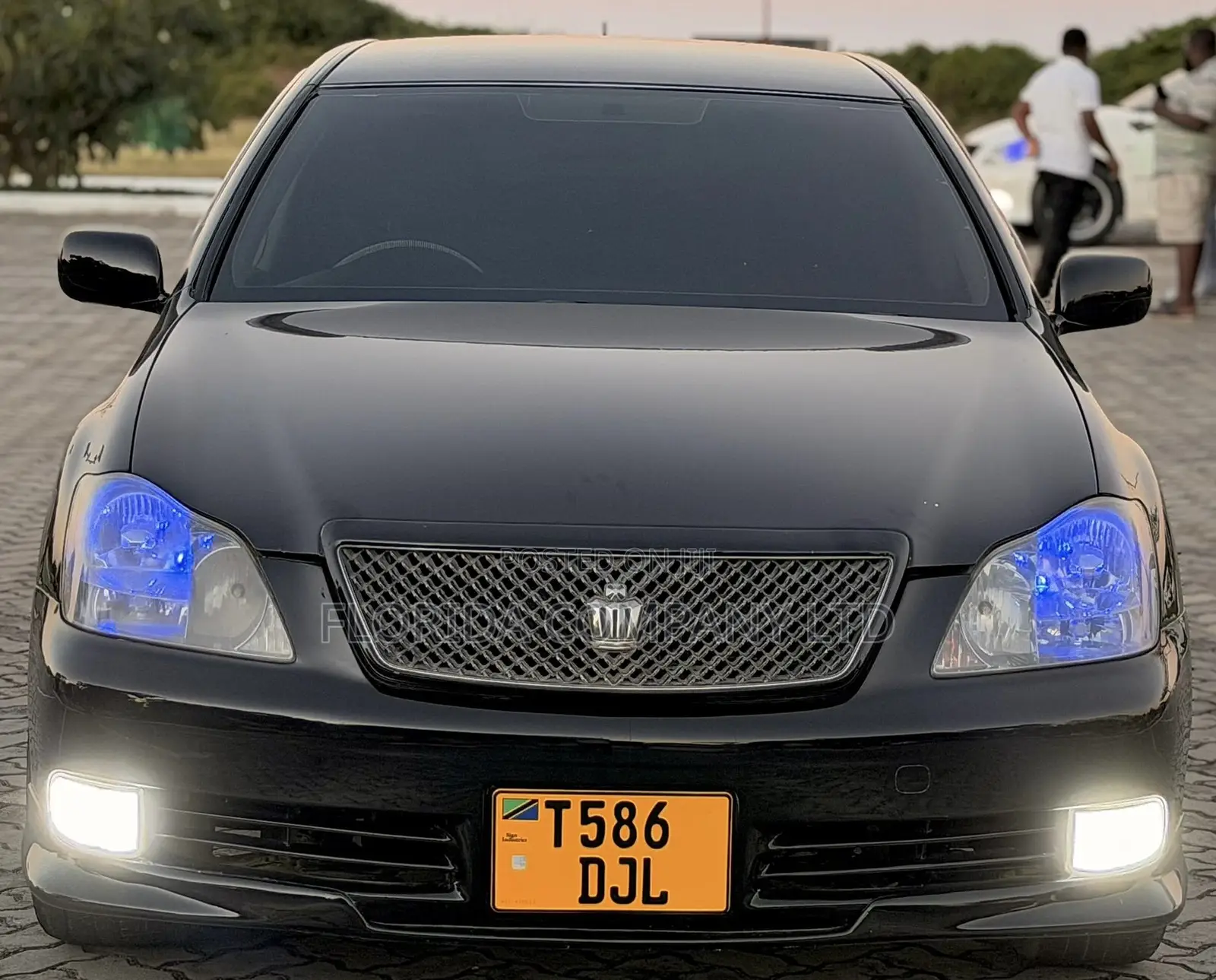 Toyota Crown Royale 2005 Black