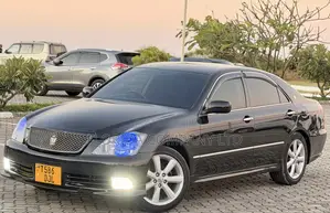 Toyota Crown Royale 2005 Black