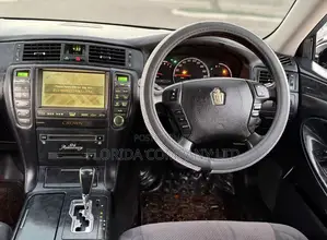 Toyota Crown Royale 2005 Black
