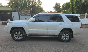 Toyota Hilux Surf 2004 White