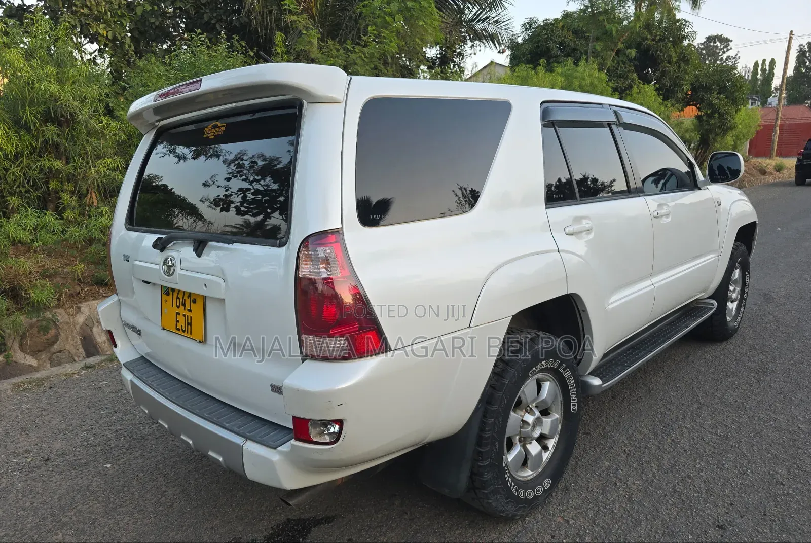 Toyota Hilux Surf 2004 White