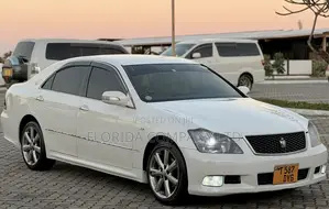 Toyota Crown 2007 White
