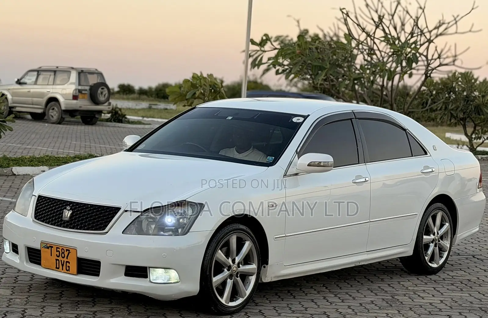 Toyota Crown 2007 White