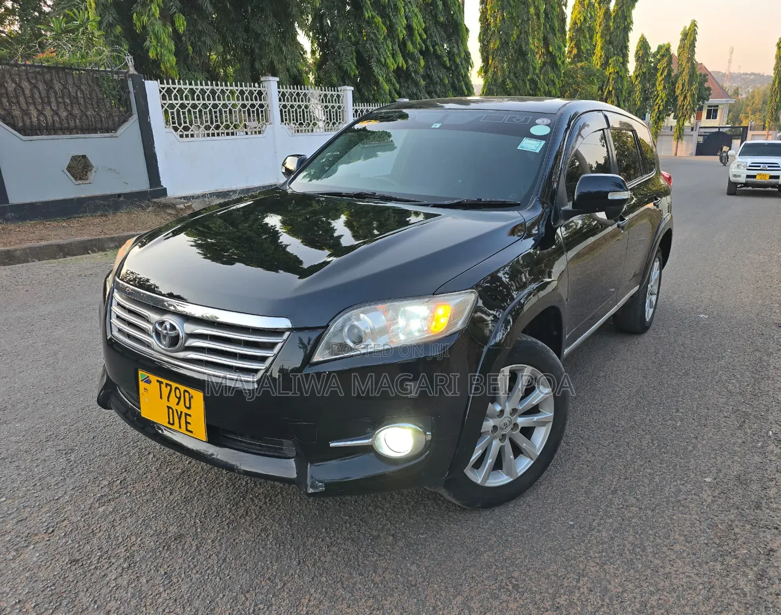 Toyota Vanguard 2011 Black