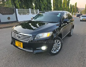 Toyota Vanguard 2011 Black