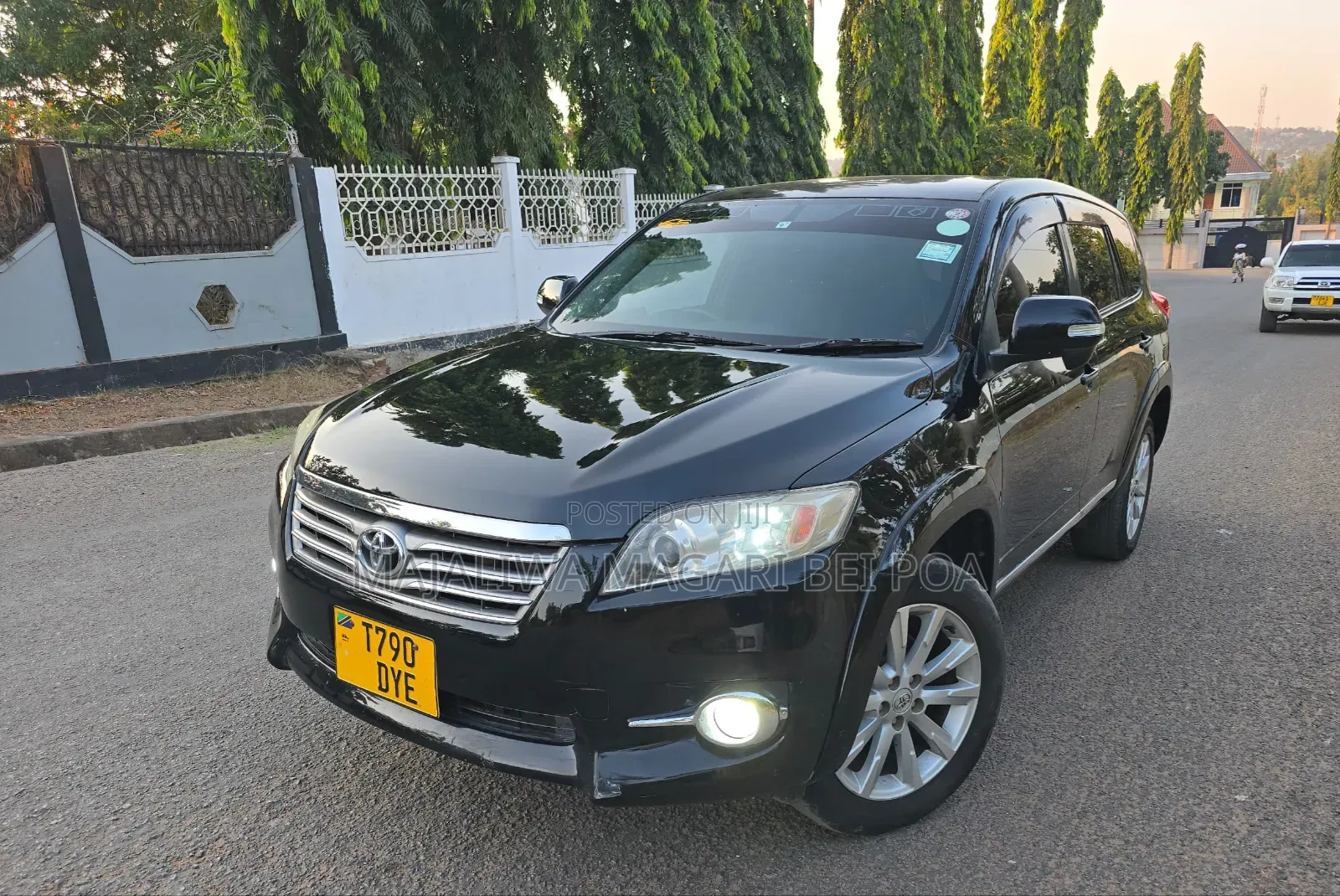 Toyota Vanguard 2011 Black