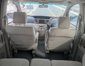 Toyota Noah 2006 Blue