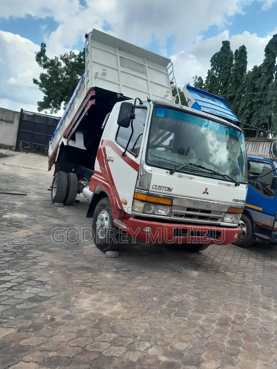 Fuso Tippa Faita Inausajiri Wa Namba Er