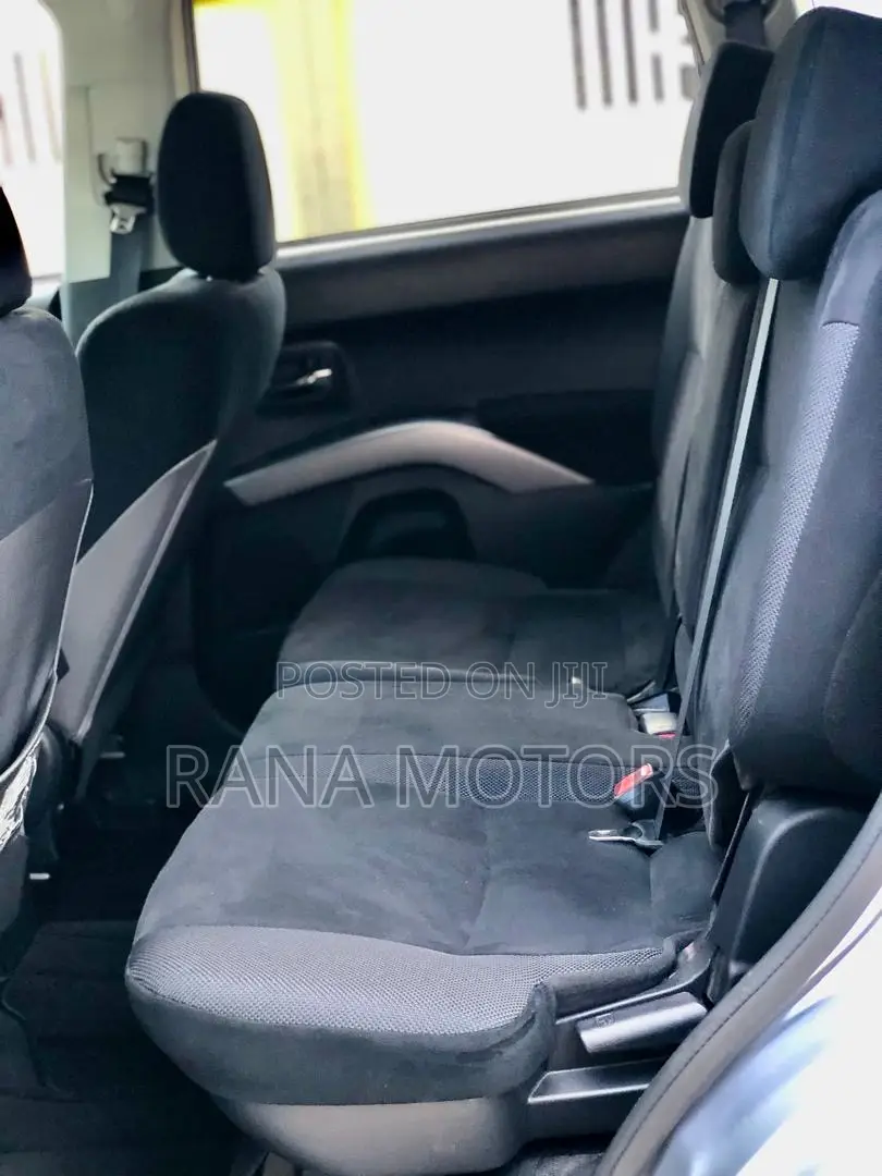 Mitsubishi Outlander 2009 Silver