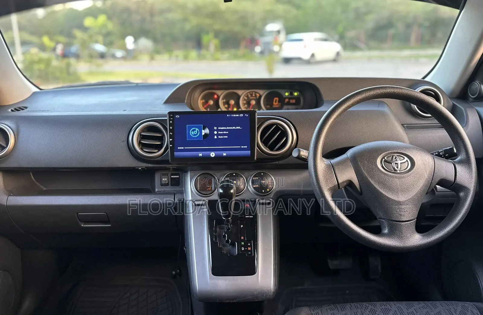 Toyota Corolla Rumion 2010