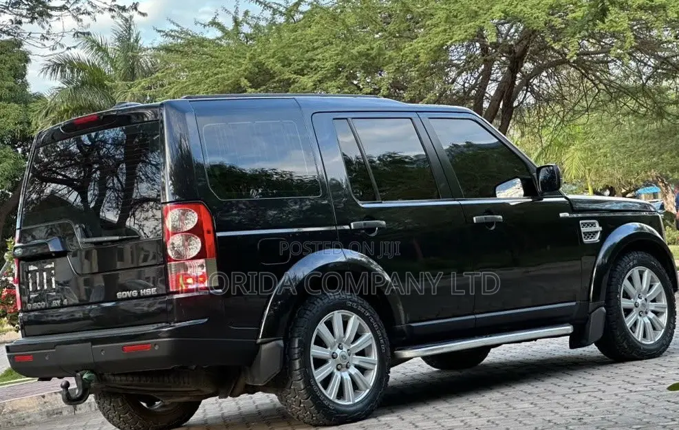 Land Rover Discovery 2014 Black