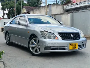 Toyota Crown 2004 Silver