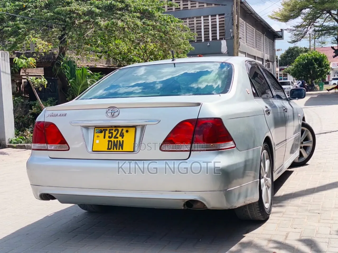 Toyota Crown 2004 Silver