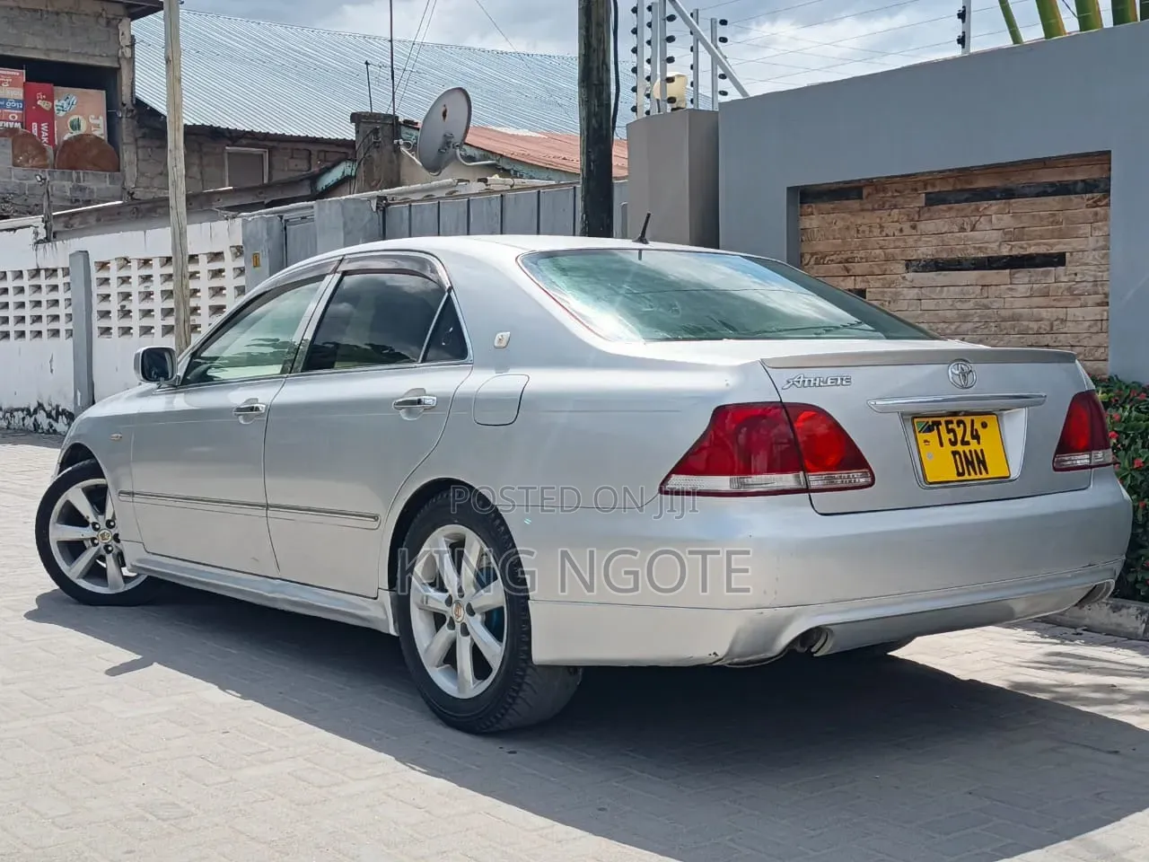 Toyota Crown 2004 Silver