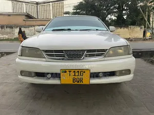 Toyota Carina 2001 White