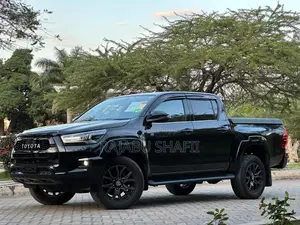 Toyota Hilux 2024 Black