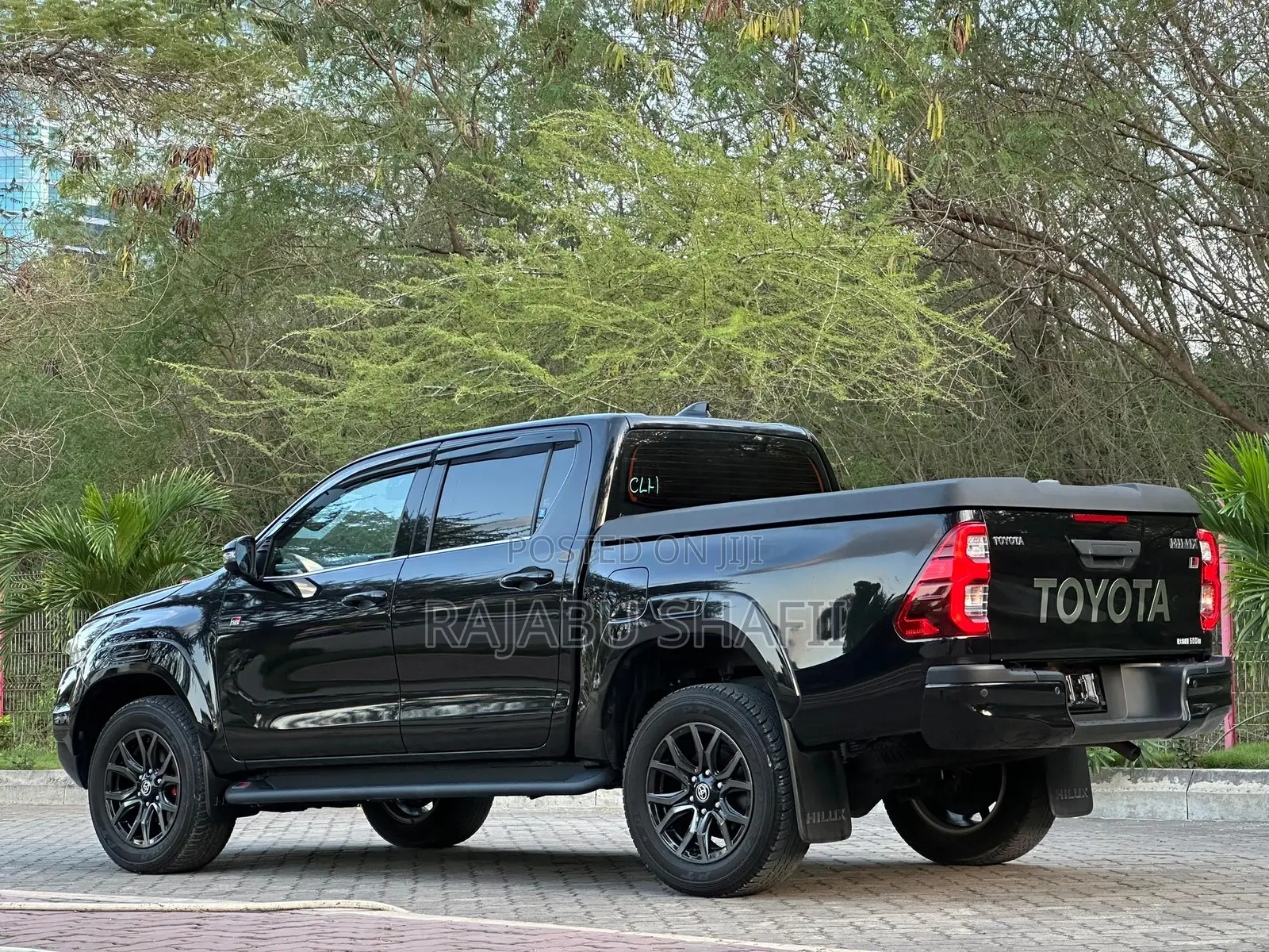 Toyota Hilux 2024 Black