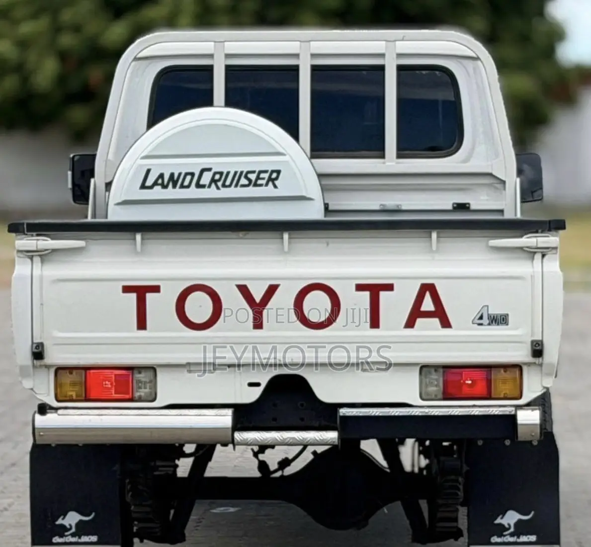 Toyota Land Cruiser 2013 White