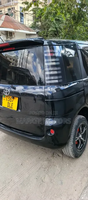 Toyota Sienta 2005 Black