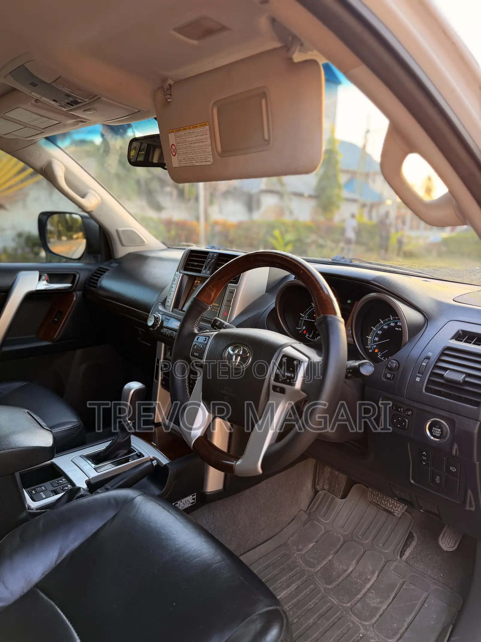 Toyota Land Cruiser Prado 2009 White