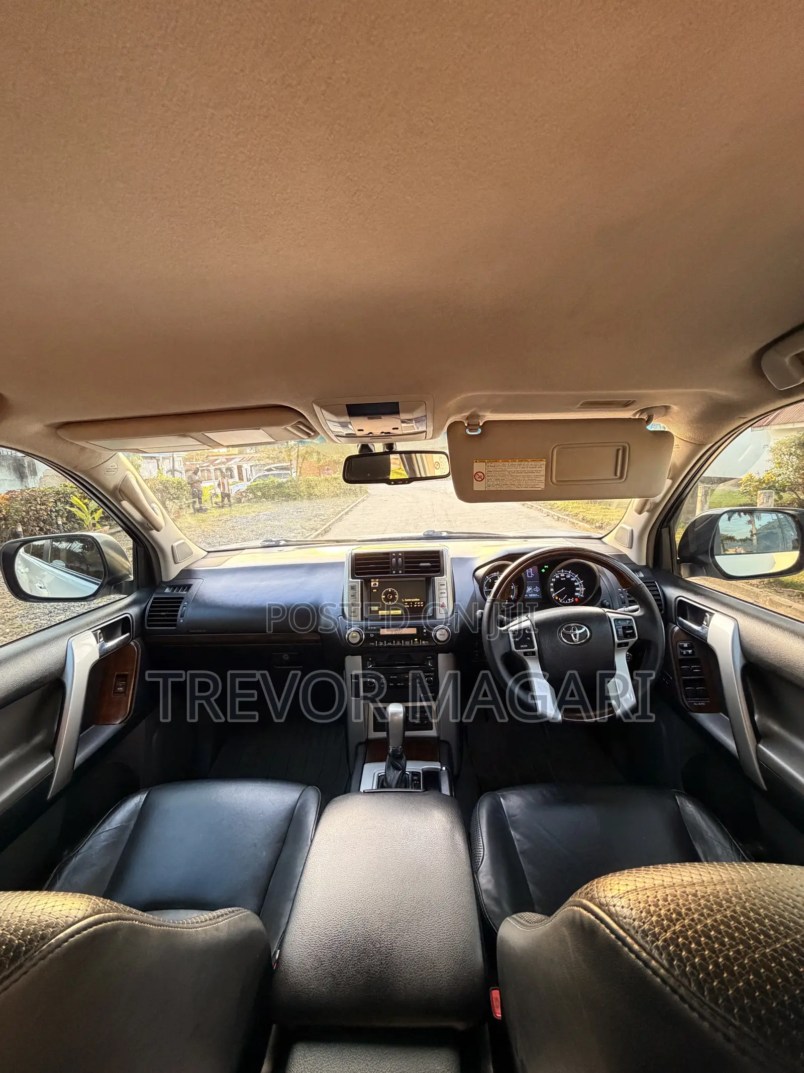 Toyota Land Cruiser Prado 2009 White