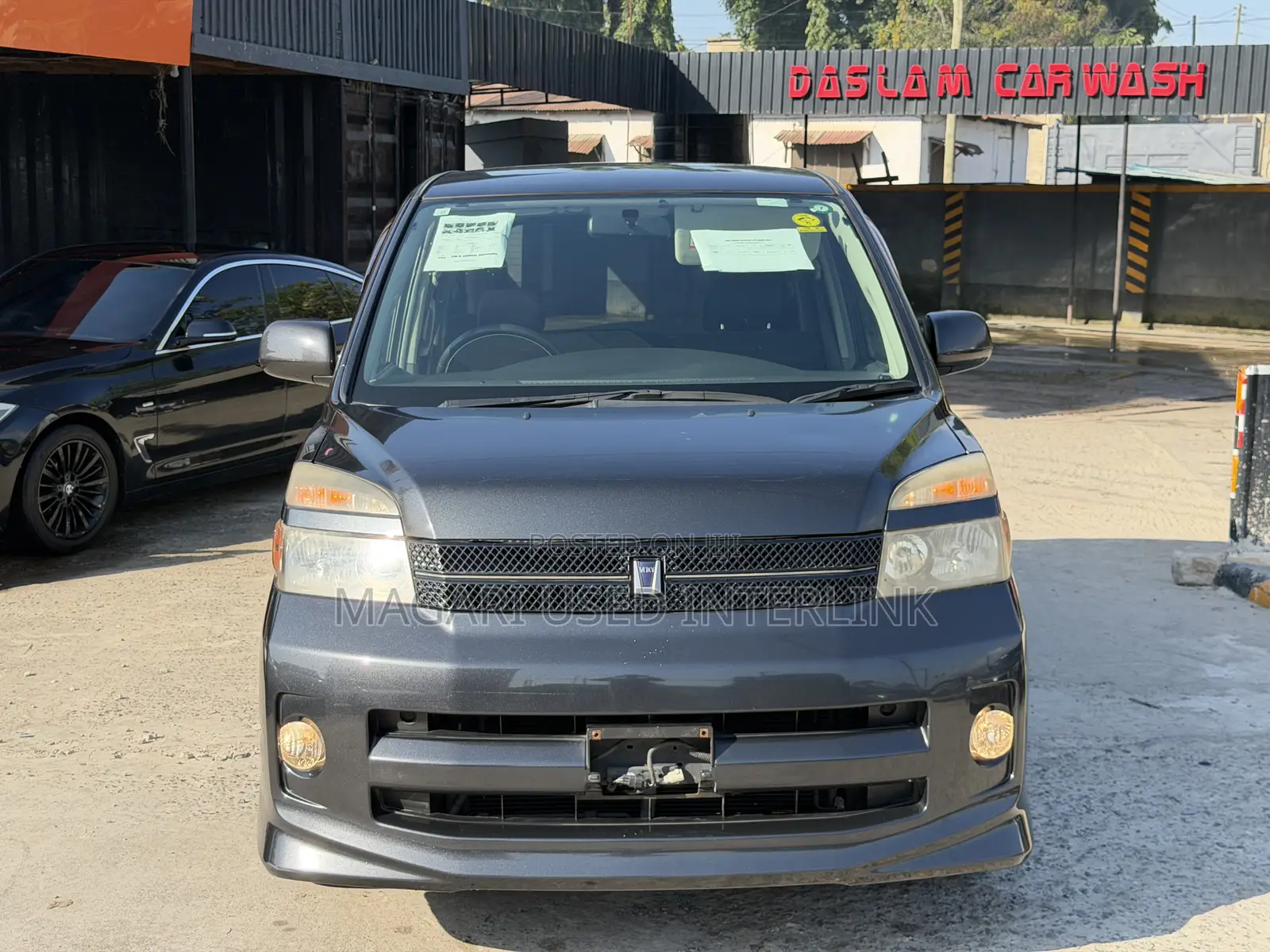 Toyota Voxy 2004 Gray